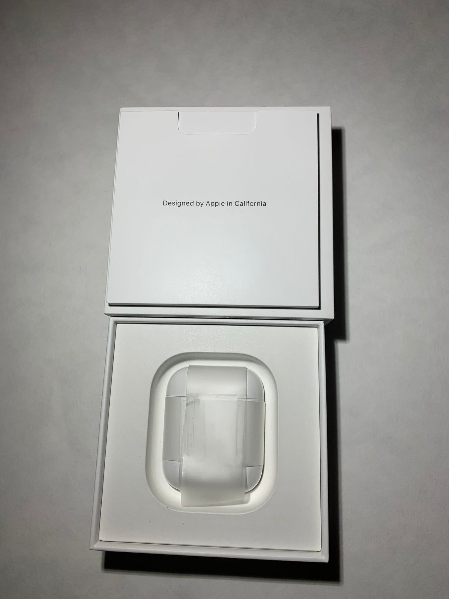 AirPods (2nd generation) - OPEN BOX (Like New)